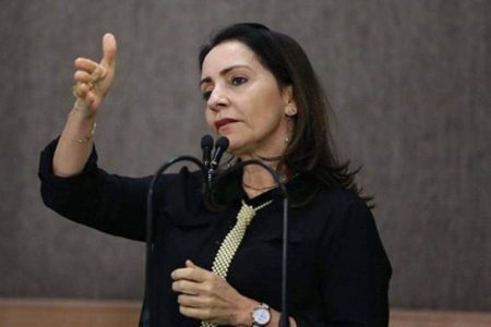 Emília Corrêa é eleita prefeita de Aracaju com 57,25% dos votos no 2º turno