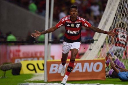 Bruno Henrique é alvo de operação por suposta manipulação em jogo do Flamengo Bruno Henrique é alvo de operação por suposta manipulação em jogo do Flamengo