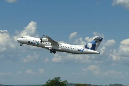 Avião arremete e retorna a Belo Horizonte devido a condições climáticas em Salvador