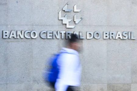 Banco Central decreta liquidação extrajudicial da Master Corretora após PF prender dono