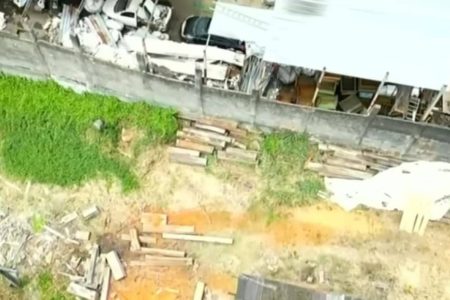 Familiares procuram funcionários de ferro-velho que desapareceram em Pirajá