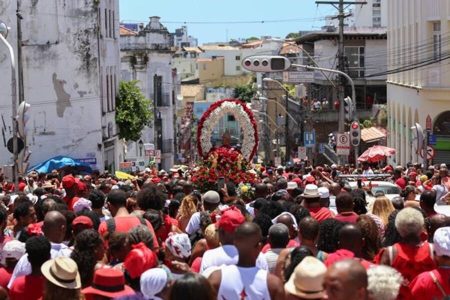 Festejos de Santa Bárbara alteram trânsito no Centro Histórico de Salvador nesta quinta (4)