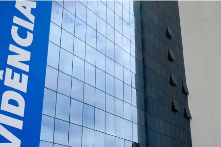 INSS antecipa benefícios de cartões de final 5 e 0 nesta sexta