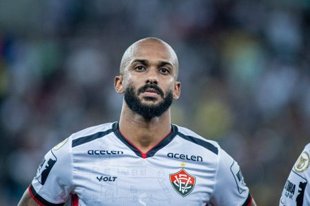 Lateral deixa o Vitória e vai jogar no Paysandu