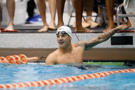 Baiano conquista medalha de prata nos 100m livres em Mundial de Natação