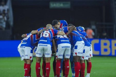 Buscando vaga na Libertadores, Bahia joga hoje (8) na Fonte Nova