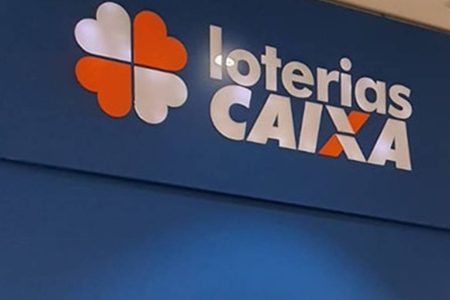 Dupla armada rende funcionária de lotérica e rouba R$ 70 mil em Conceição do Jacuípe Dupla armada rende funcionária de lotérica e rouba R$ 70 mil em Conceição do Jacuípe