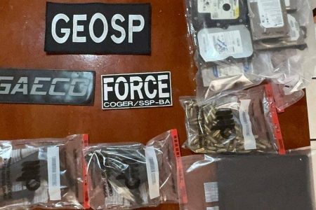Policiais são presos na Bahia suspeitos de execuções e alteração de cenas de crime