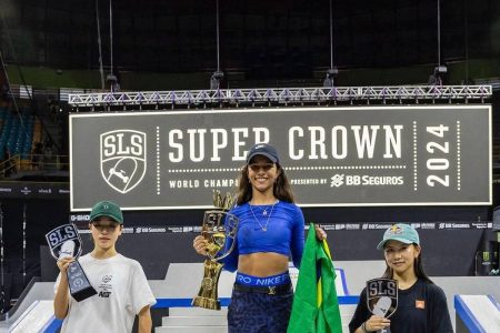 Rayssa Leal se torna 1ª brasileira tricampeã mundial de skate street