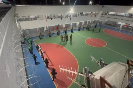 Diretores do Conjunto Penal de Eunápolis são afastados dos cargos fuga de 16 presos