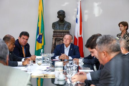 Alba vai gastar quase R$ 250 mil com achocolatado e leite em pó