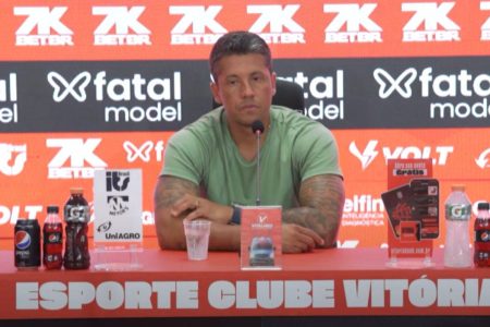 “Se acontecer, que ele seja muito feliz”, diz Carpini sobre rumores envolvendo saída de Lucas Esteves