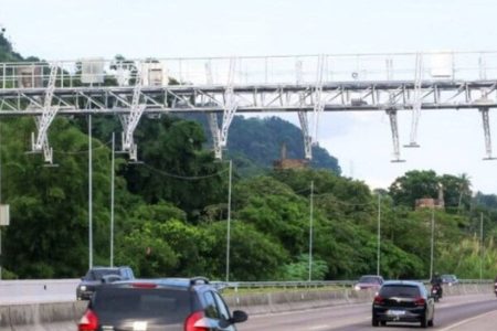 Pedágio eletrônico já gerou mais de 1 milhão de multas no Brasil; projeto propõe prazo extra para pagamento