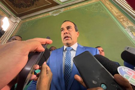 Prefeito assina financiamento para construção de teleférico Prefeito assina financiamento para construção de teleférico