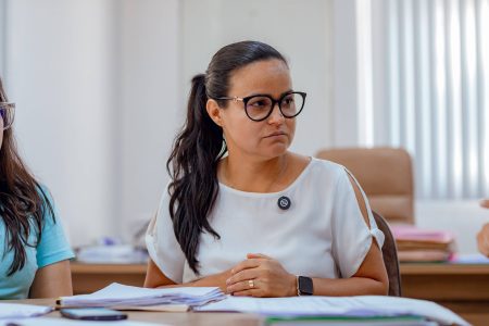 Débora Regis garante pagamento dos salários de janeiro dos professores: “Ao contrário de Moema, não vou dar calote”