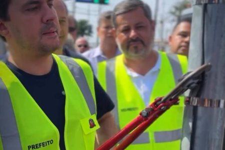 Prefeito corta fios de radares e desativa 18 dispositivos: “Combate à Indústria da Multa”