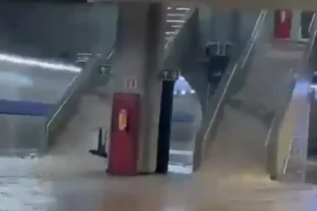 Chuva forte causa alagamentos e transtornos em SP