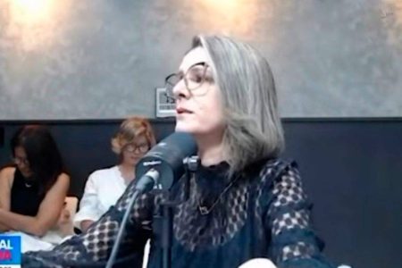 “A gente vive de modismo” dispara Secretária de Educação de Jacobina sobre autismo e TDAH