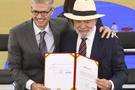 “O extremismo distorce a liberdade de expressão”, diz Sidônio Palmeira ao assumir a Secom