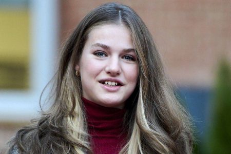 Rainha Letizia viaja a Salvador após princesa Leonor passar mal durante treinamento na Marinha