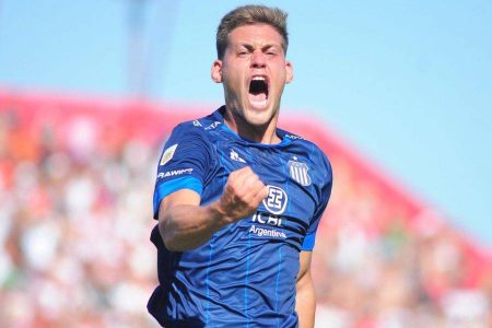 Vitória faz proposta por atacante argentino Federico Girotti