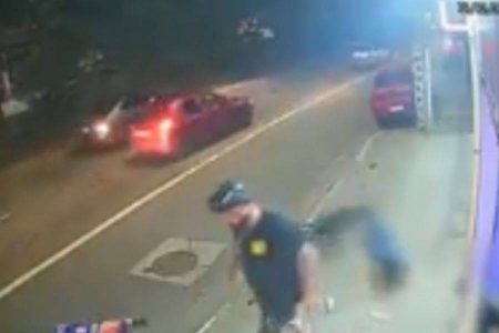 Motorista com sinais de embriaguez atropela duas adolescentes