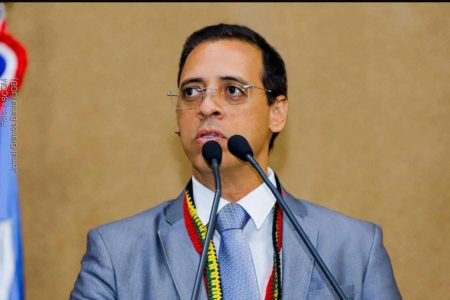 “O povo está cansado de acordos indefensáveis”, diz Hilton Coelho sobre eleição da Alba “O povo está cansado de acordos indefensáveis”, diz Hilton Coelho sobre eleição da Alba