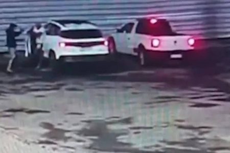 Vídeo mostra momento em que PM é baleado em assalto na Boca do Rio