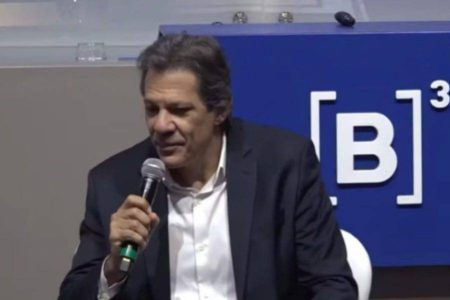 Haddad diz que Brasil sofre sanções dos EUA por ser “mais democrático”