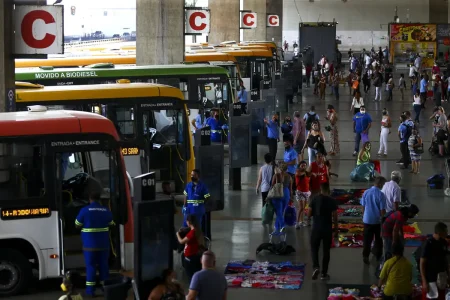 Ferry boat e Rodoviária de Salvador terão esquema especial para Natal e Réveillon