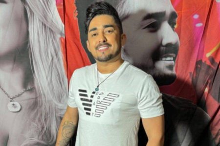 Vocalista da banda Forró Saborear é preso suspeito de esfaquear companheira