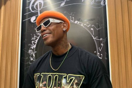 Flavinho, do Pagodart, celebra indicação inédita ao troféu de melhor música do Carnaval
