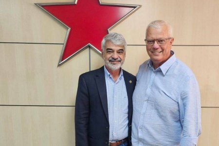 Humberto Costa assume presidência do PT, e Everaldo Anunciação é confirmado como vice