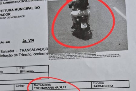 Motorista recebe multas indevidas após motociclista adulterar placa em Salvador