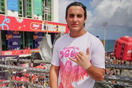 Marcelo Sangalo faz homenagem a Ivete no Carnaval de Salvador