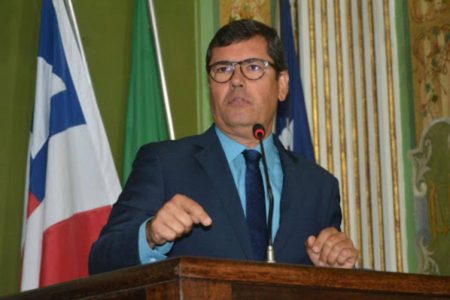 “Unir forças para tirar o PT da Bahia”, diz vereador sobre federação entre União Brasil e Progressistas