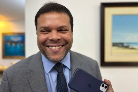 “Minha prioridade não é atrapalhar a base do prefeito Bruno Reis”, diz Igor Dominguez sobre sua possível candidatura