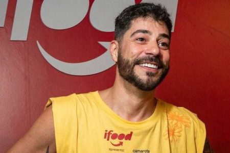 Jornalista Evaristo Costa critica a Polícia Militar da Bahia: “A forma que eles vêm é uma forma de ostentação”