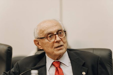 Deputado do PT quer espaços para uso de crack e cocaína