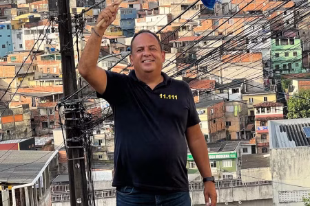 Jorge Araújo cobra explicações da Coelba sobre alta nas contas de luz em Salvador