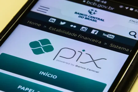 Pix automático torna-se obrigatório e promete substituir boletos e débito automático no Brasil Pix automático torna-se obrigatório e promete substituir boletos e débito automático no Brasil