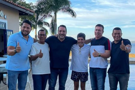 ACM Neto recebe lideranças do Recôncavo no Sábado de Aleluia