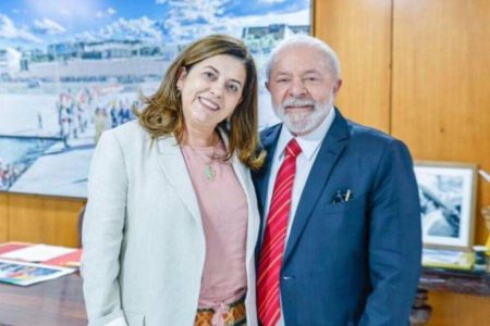 Lula leva até a tesoureira do PT para o funeral do papa Francisco