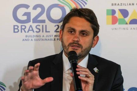 PGR denuncia ministro das Comunicações ao STF por desvio de verbas públicas