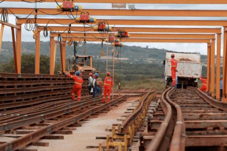 Bahia Ferrovias assume retomada das obras da Fiol