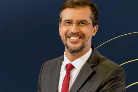 Câmara aprova título de cidadão soteropolitano à jornalista Fernando Sodake; Gordinho da Favela é autor da proposta