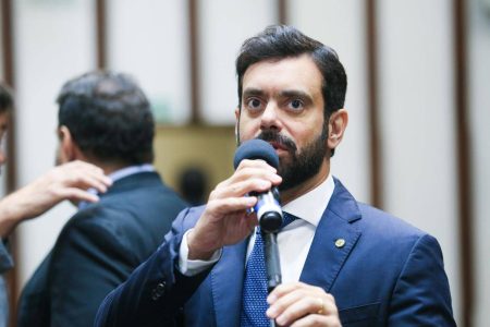 Tiago Correia critica abandono da Via Bahia e sistema ferry boat: “tragédia anunciada na Semana Santa”