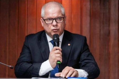 Deputados do PSB vão pedir desfiliação do presidente do INSS Deputados do PSB vão pedir desfiliação do presidente do INSS