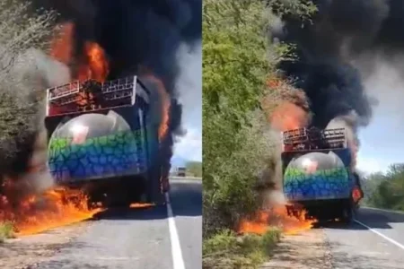 Trio elétrico que acompanha o cantor Durval Lelys sofre incêndio durante deslocamento