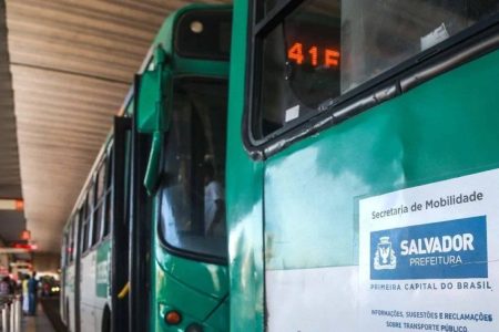 Rodoviários fazem nova assembleia em Salvador e ameaçam greve